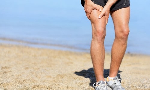 6 Walking Tips That Can Help Ease Knee Pain